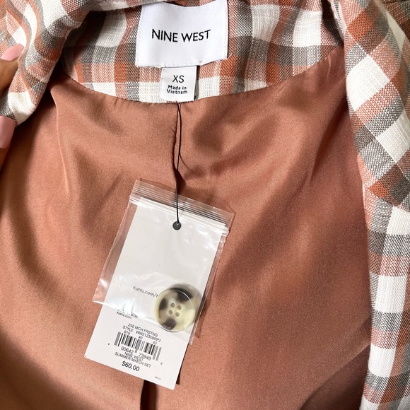 Nine West Women’s Brown and White Checkered Blazer - Picture 10 of 12